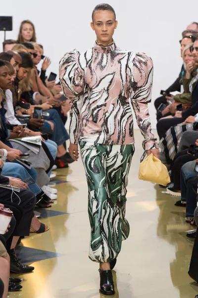 Look 21